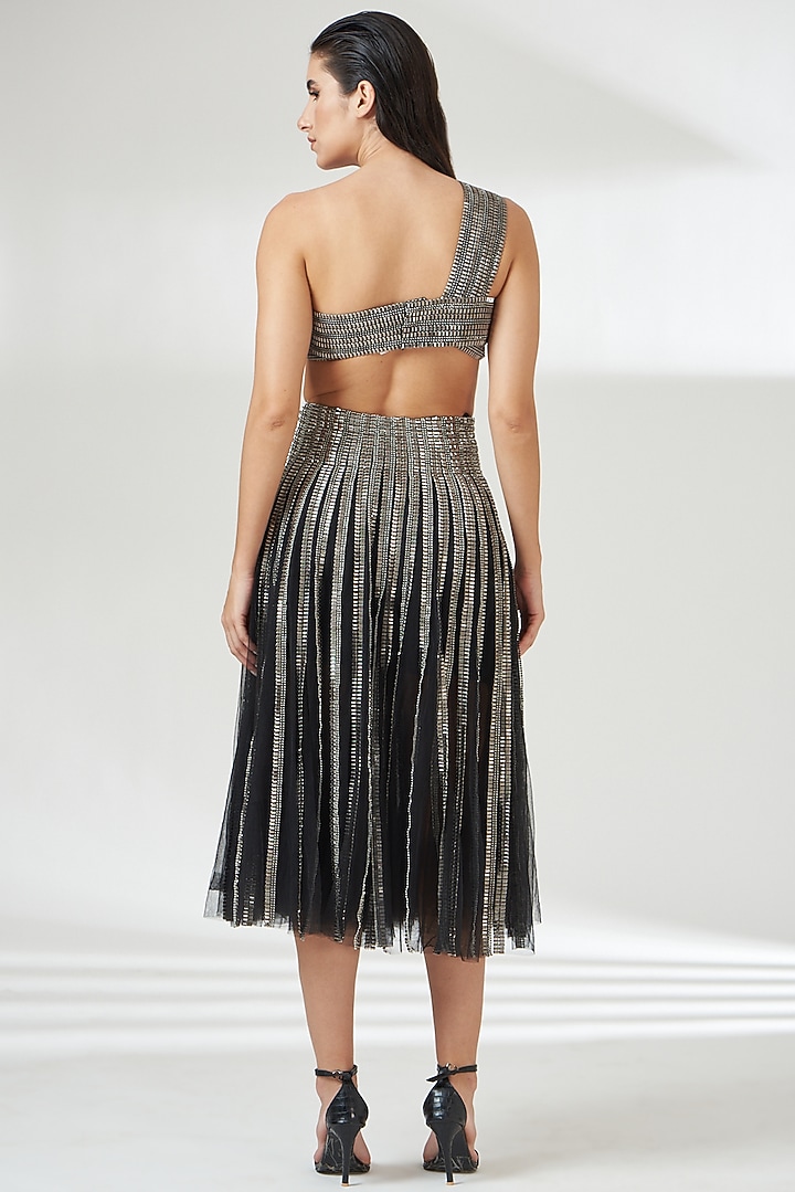 Silver Tulle High-Waisted Skirt by RUDRAKSH DWIVEDI at Pernia's Pop Up Shop