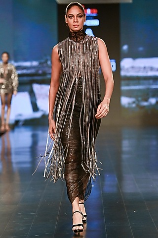Gunmetal Sequins & Tulle Embroidered Crop Top by RUDRAKSH DWIVEDI