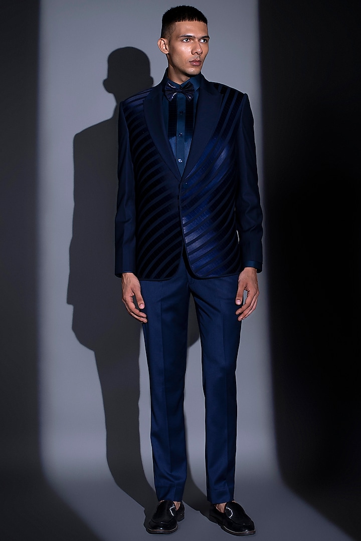 Navy Blue Metallic Cord Tuxedo Set by Rimzim Dadu Men at Pernia's Pop Up Shop