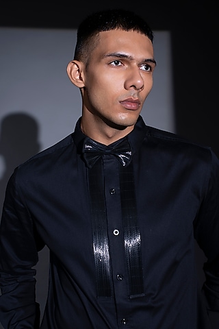 Black Metallic Wire Bowtie by RimZim Dadu Men