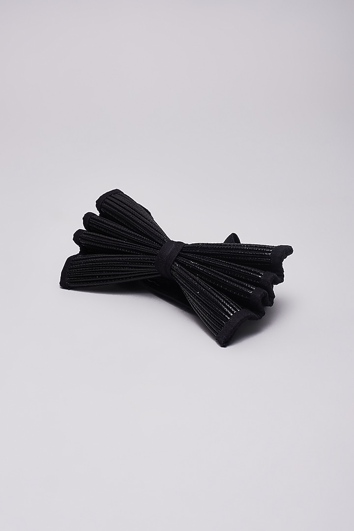 Black Metallic Wire Bow-Tie by Rimzim Dadu Men at Pernia's Pop Up Shop