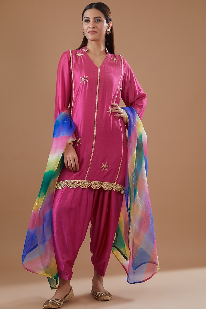 Pink Crepe Hand Embroidered Kurta Set by Radhika Nandwani