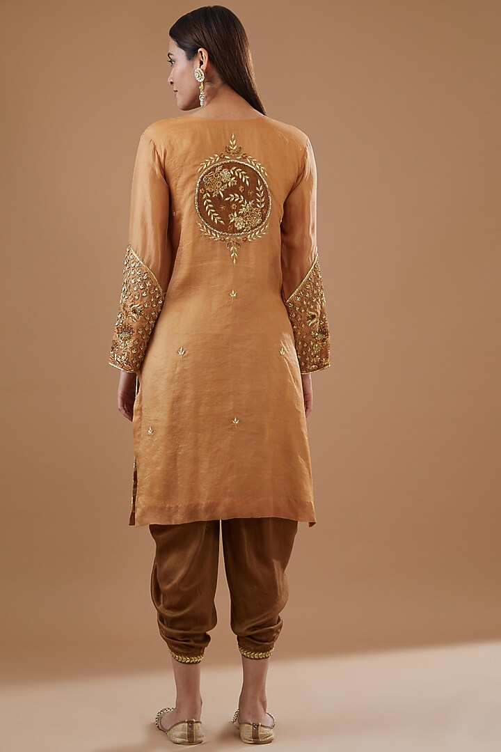 Beige Pure Tissue Embroidered Kurta Set by Radhika Nandwani at Pernia's Pop Up Shop