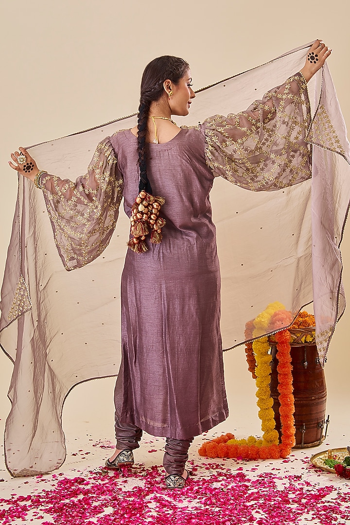 Grey Raw Silk Hand Embroidered Kurta Set by Radhika Nandwani at Pernia's Pop Up Shop