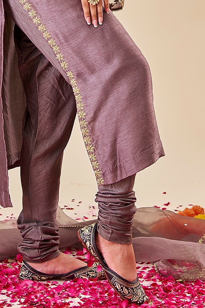 Grey Raw Silk Hand Embroidered Kurta Set by Radhika Nandwani at Pernia's Pop Up Shop