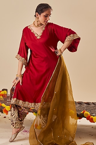Maroon Satin Hand Embroidered Kurta Set by Radhika Nandwani