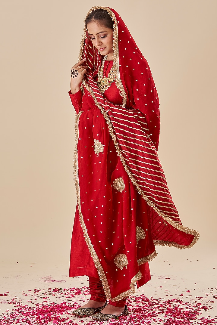 Red Pure Raw Silk Kurta Set by Radhika Nandwani at Pernia's Pop Up Shop
