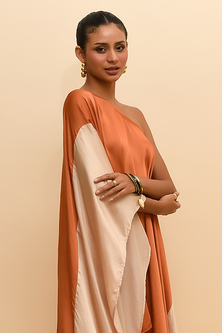 Tan Orange & Beige Modal One-Shoulder Kaftan by RdotY by Rishi & Vibhuti at Pernia's Pop Up Shop