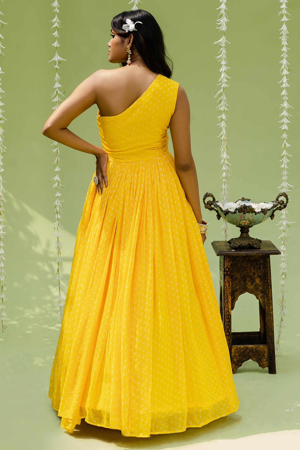 270 Best yellow dress designs ideas | indian designer outfits, designer  dresses indian, pakistani dress design