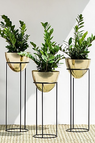 Handmade Shiny Gold & Black Ovate Iron Planter (Set Of 3) by The Decor Remedy