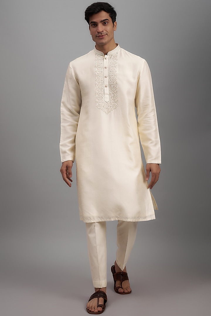 Off-White Silk Embroidered Kurta Set by RE CHANNEL at Pernia's Pop Up Shop