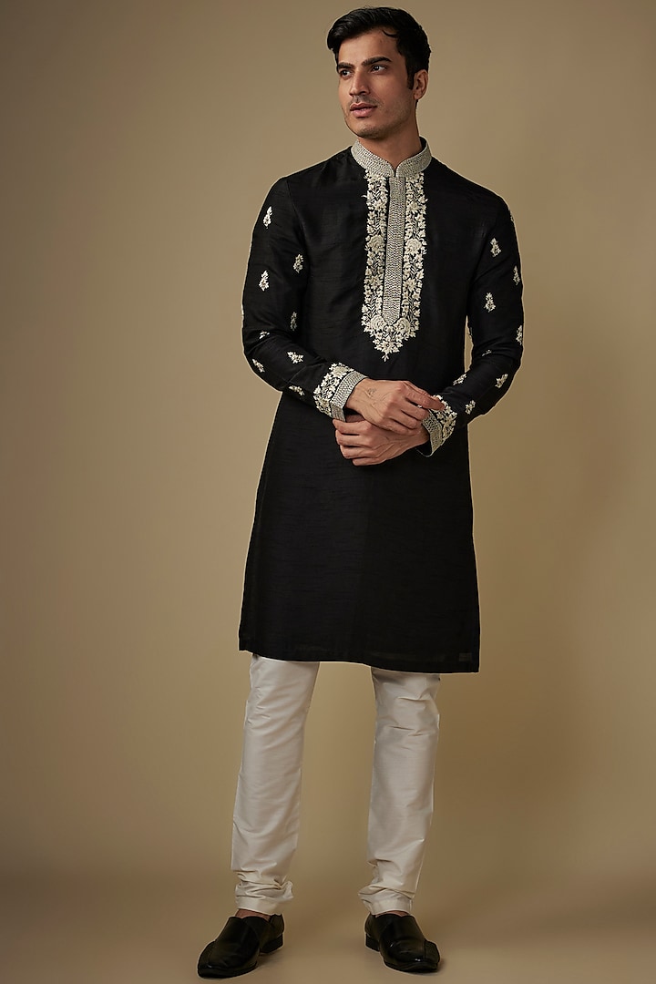 Black Silk Threadwork Kurta Set by RE CHANNEL at Pernia's Pop Up Shop