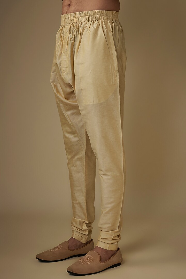 Cream Silk Mirror Work Kurta Set by RE CHANNEL at Pernia's Pop Up Shop