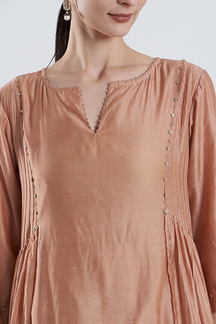 Beige Embroidered Kurta Set by Reema Mehta at Pernia's Pop Up Shop