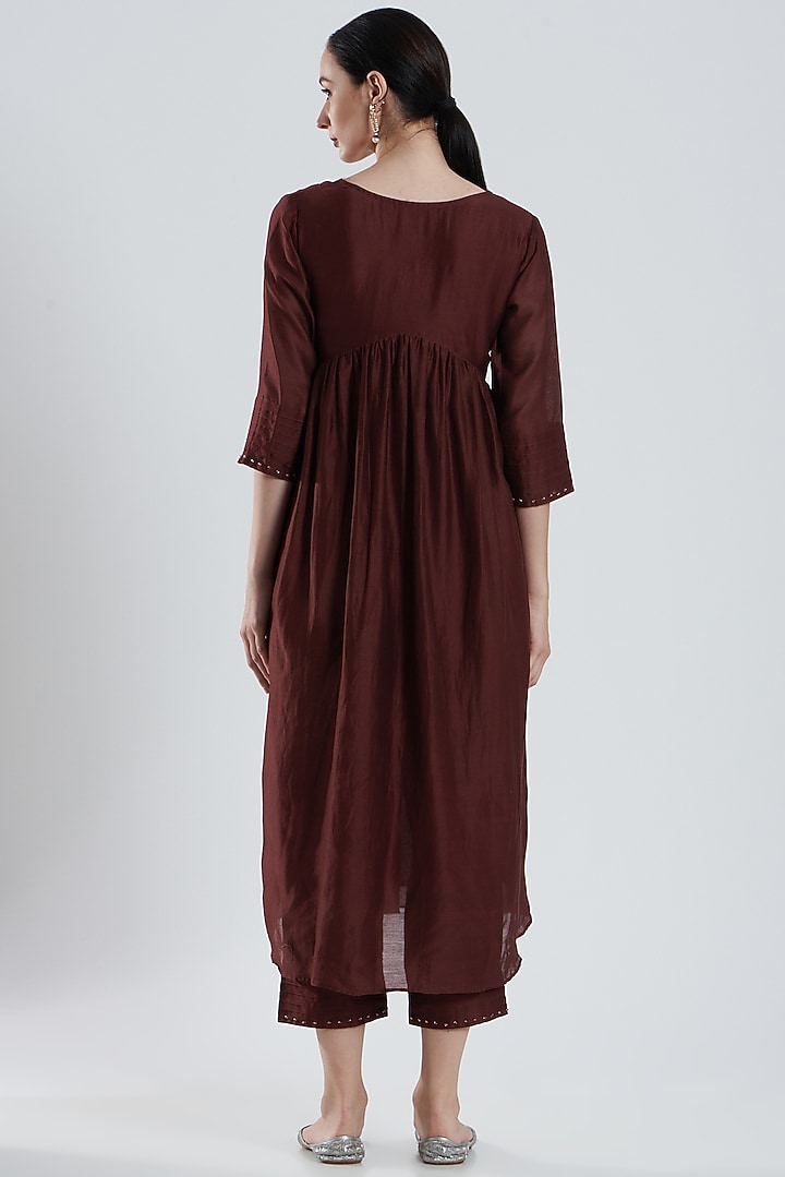 Maroon Embroidered Kurta Set by Reema Mehta at Pernia's Pop Up Shop