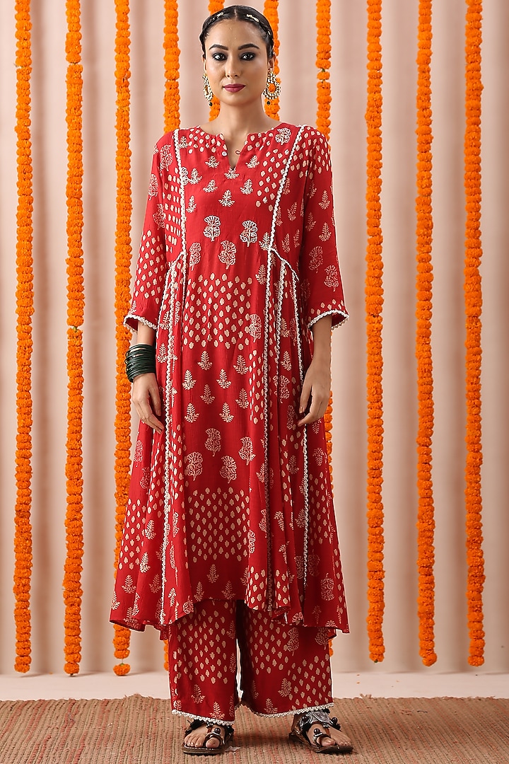 Red Hand Embroidered Kurta Set by Rekha Agra