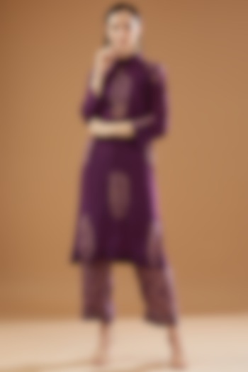 Purple Crepe Printed Kurta Set by Rekha Agra at Pernia's Pop Up Shop