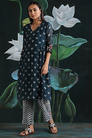 Blue Printed & Embroidered Kurta Set by Rekha Agra