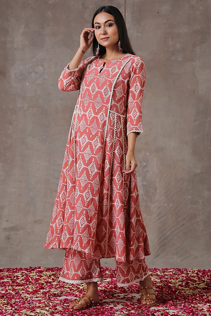 Peach Hand Embroidered A-Line Tunic Set by Rekha Agra at Pernia's Pop Up Shop