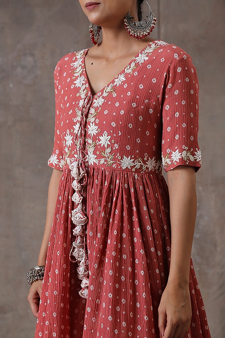 Peach Crinkled Cotton Silk Gharara Set by Rekha Agra at Pernia's Pop Up Shop