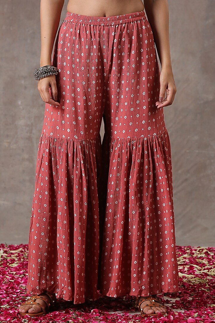Peach Crinkled Cotton Silk Gharara Set by Rekha Agra at Pernia's Pop Up Shop