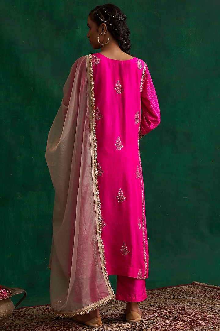 Hot Pink Printed Kurta Set by Rekha Agra at Pernia's Pop Up Shop