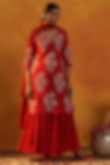 Blood Red Crinkled Cotton Silk Gharara Set by Rekha Agra