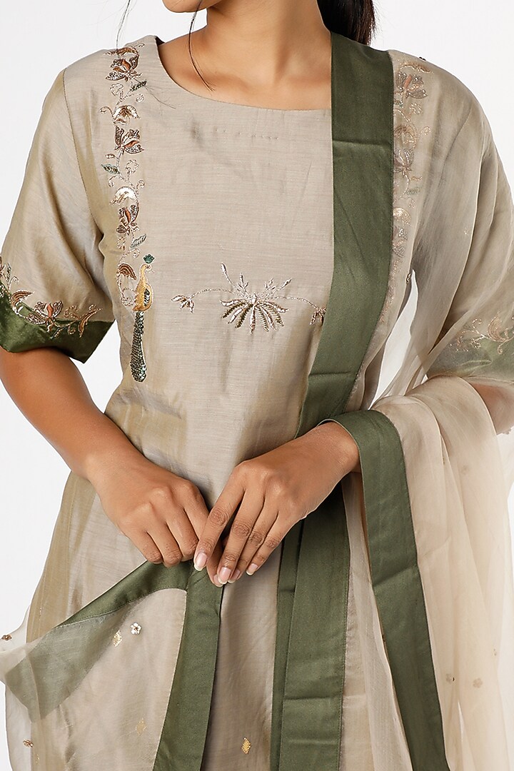 Oxford Tan Sequins & Cutdana Embroidered Kurta Set by RENATI at Pernia's Pop Up Shop