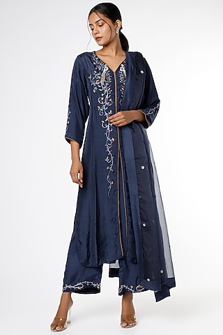 Medieval Blue Resham & Sequins Embroidered Kurta Set by RENATI
