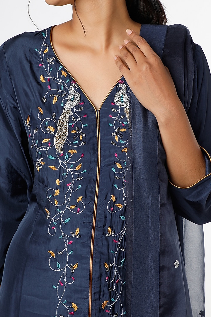 Medieval Blue Resham & Sequins Embroidered Kurta Set by RENATI at Pernia's Pop Up Shop