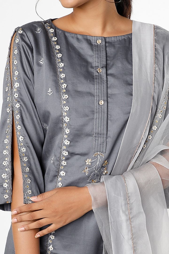 Dusty Blue Zari & Sequins Embroidered Kurta Set by RENATI at Pernia's Pop Up Shop