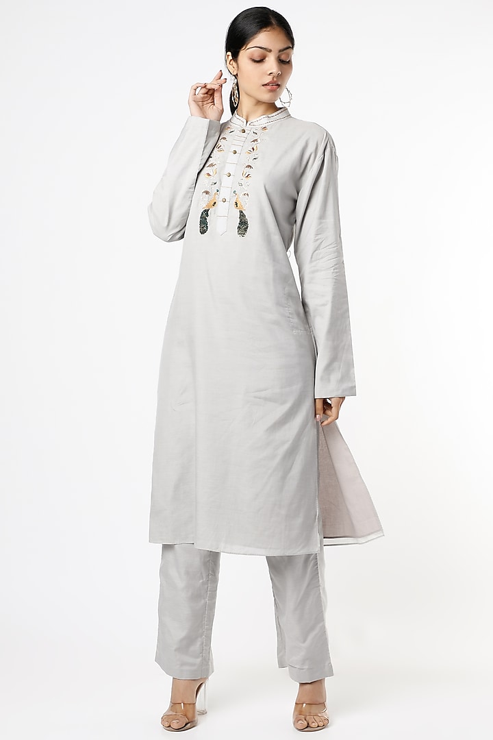 White Sand Sequins Embroidered Kurta Set by RENATI at Pernia's Pop Up Shop