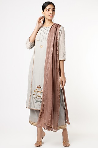 White Sand Embroidered Kurta Set by RENATI