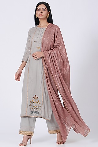 White Sand Embroidered Kurta Set by RENATI