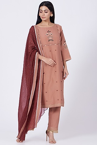 Coral Almond Sequins Embroidered Kurta Set by RENATI