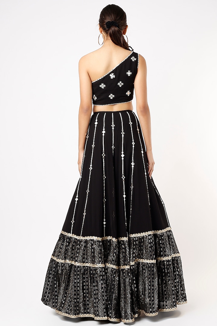 Midnight Black Embroidered Wedding Lehenga Set by Renee Label at Pernia's Pop Up Shop