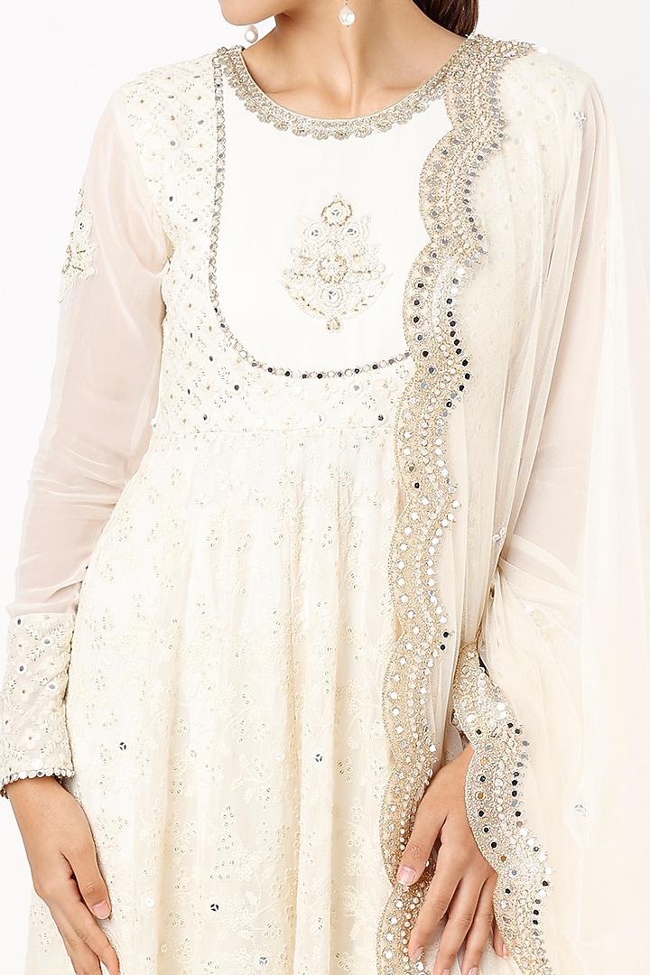 Ivory Embroidered Wedding Anarkali Set by Renee Label at Pernia's Pop Up Shop