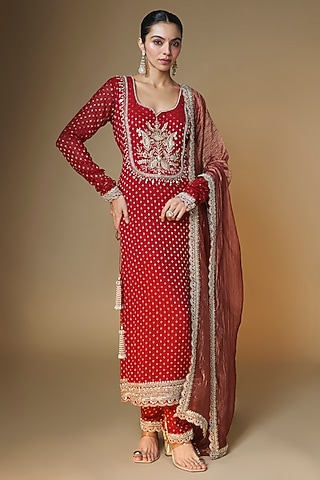 Red Viscose Georgette Sequins & Cutdana Embroidered Kurta Set by Renee Label