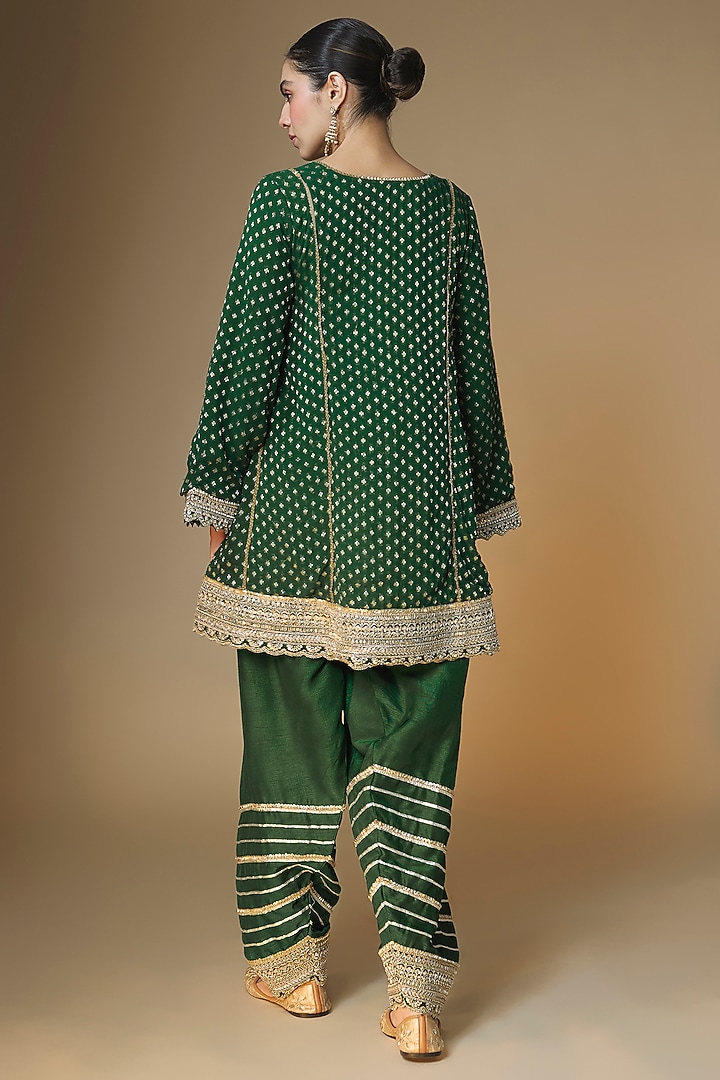 Emerald Green Semi Dupion Silk Cutdana Embroidered Choga Kurta Set by Renee Label at Pernia's Pop Up Shop