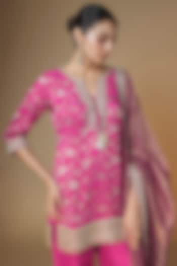 Pink Brocade Silk Cutdana Embroidered Kurta Set by Renee Label at Pernia's Pop Up Shop