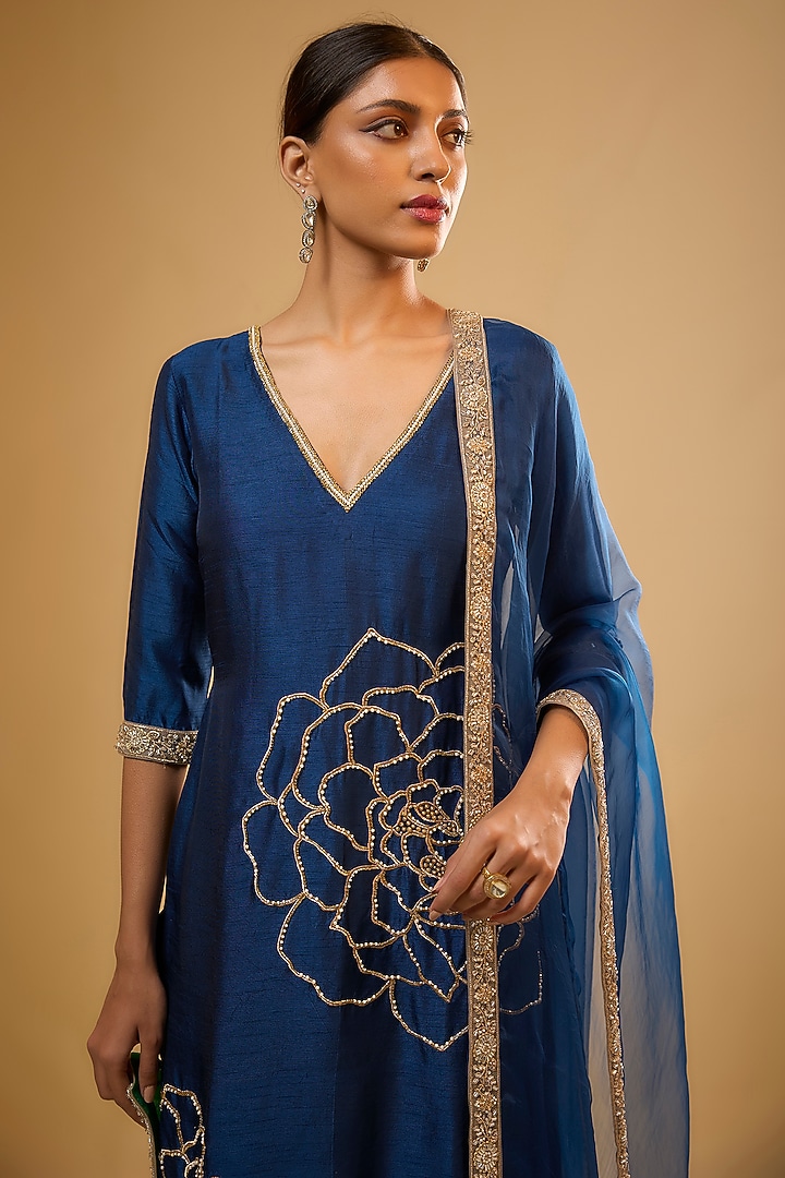 Blue Semi Dupion Sequins Embroidered Kurta Set by Renee Label at Pernia's Pop Up Shop
