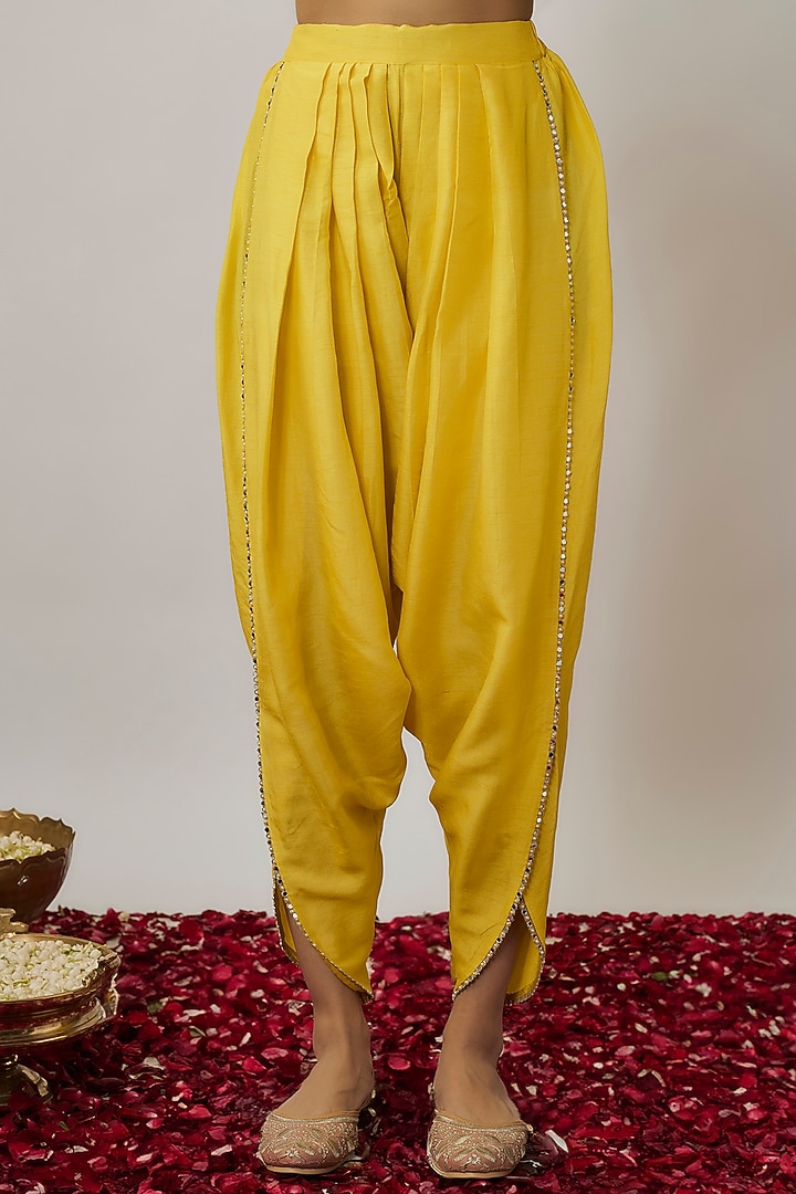 Yellow Viscose Georgette Zari & Mirror Embroidered Kurta Set by Renee Label at Pernia's Pop Up Shop