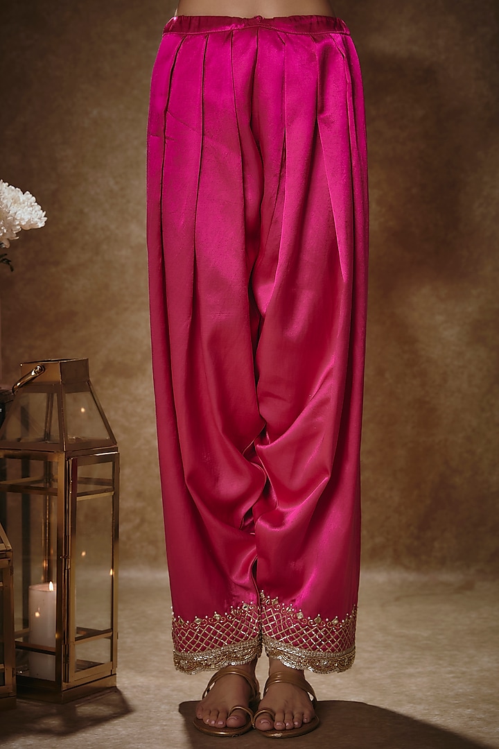 Pink Viscose Georgette Pearl Embroidered Kurta Set by Renee Label at Pernia's Pop Up Shop