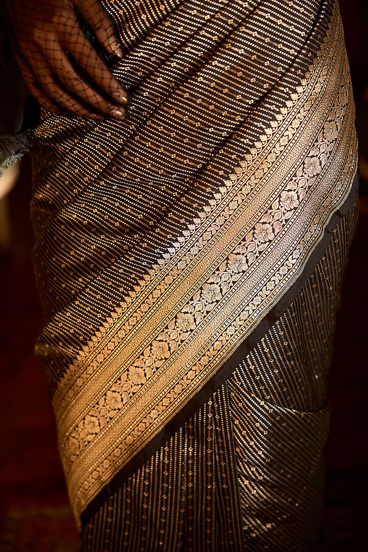 Black Pure Handwoven Silk Striped Banarasi Wedding Saree Set by Resa by Ushnakmals at Pernia's Pop Up Shop
