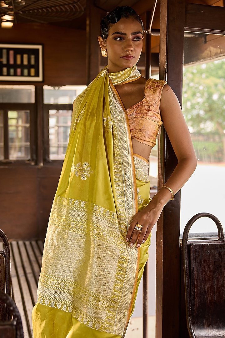 Lime Green Pure Handwoven Silk Banarasi Wedding Saree Set by Resa by Ushnakmals at Pernia's Pop Up Shop
