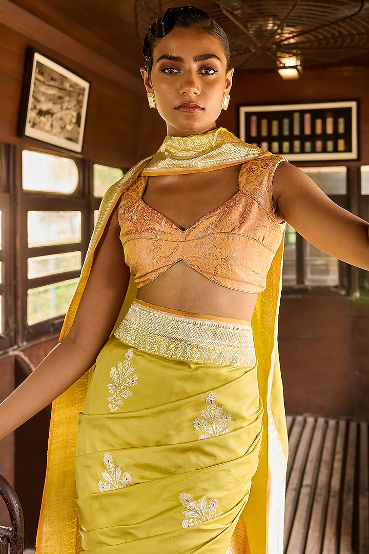Lime Green Pure Handwoven Silk Banarasi Wedding Saree Set by Resa by Ushnakmals at Pernia's Pop Up Shop