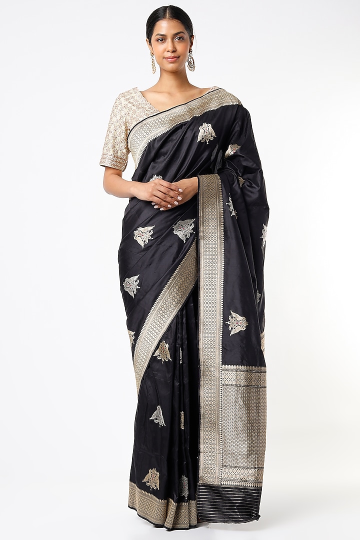 Black Handwoven Katan Silk Saree Set by Resa by Ushnakmals