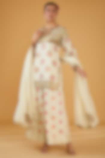 Ivory Silk Blend Floral Printed & Zari Embroidered Kurta Set by Aharin India at Pernia's Pop Up Shop