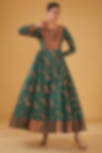 Green Silk Blend Zari Embroidered Party Wear Anarkali Set by Aharin India at Pernia's Pop Up Shop