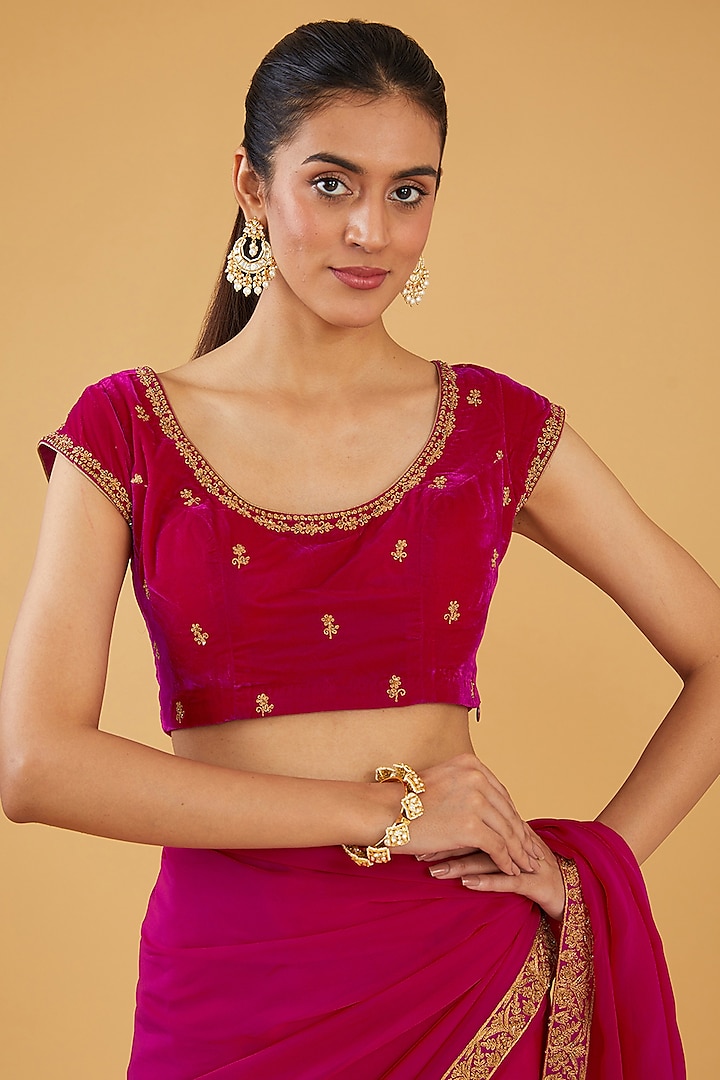 Red Silk Blend & Viscose Zari Embroidered Wedding Saree Set by Aharin India at Pernia's Pop Up Shop